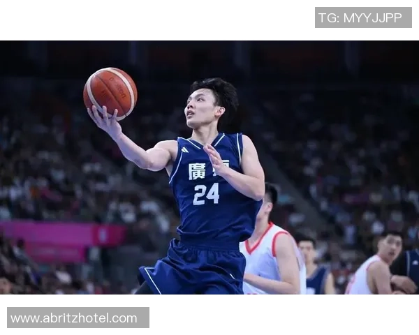 徐杰的篮球之路：从青涩少年到职业赛场的璀璨星光